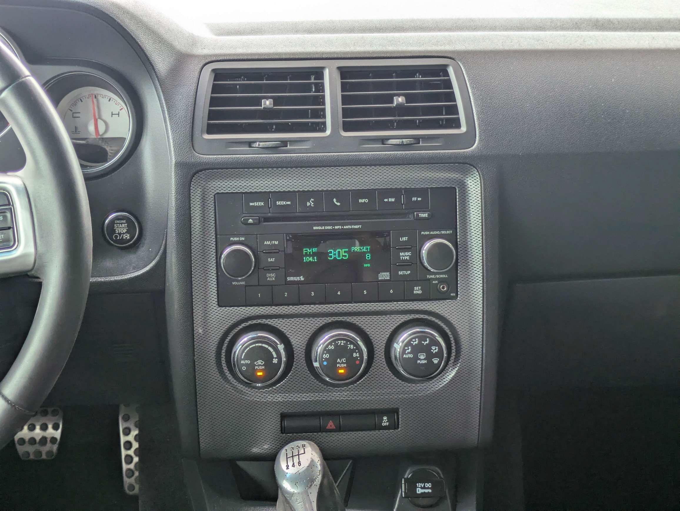 Used 2013 Dodge Challenger R/T RWD image 5