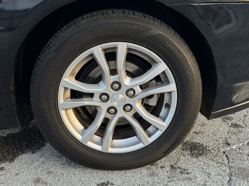 Used 2015 Chevrolet Camaro LT image 40