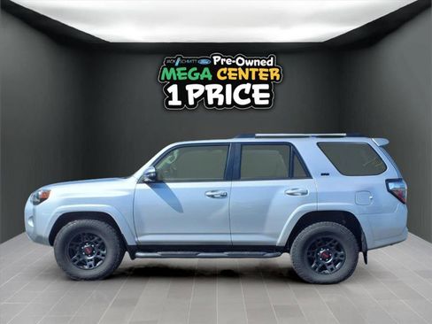 Used 2023 Toyota 4Runner SR5 Premium image 18