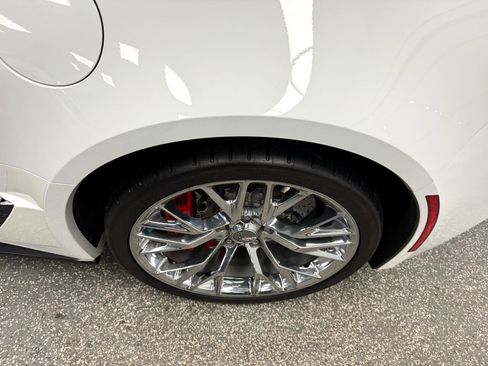 Used 2017 Chevrolet Corvette Z06 image 32