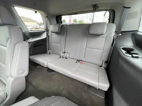 Used 2017 Chevrolet Tahoe LT w/ LT Signature Package AWD/4WD image 19