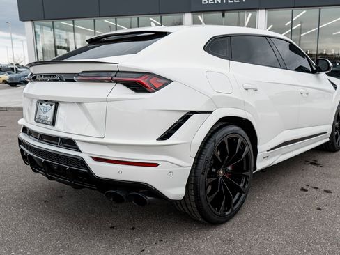 Used 2024 Lamborghini Urus S image 13