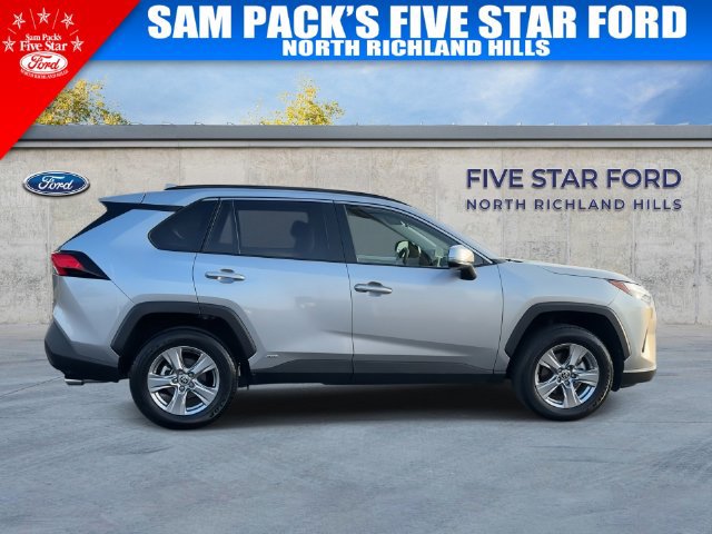 Used 2025 Toyota RAV4 XLE w/ Convenience Package AWD/4WD image 10