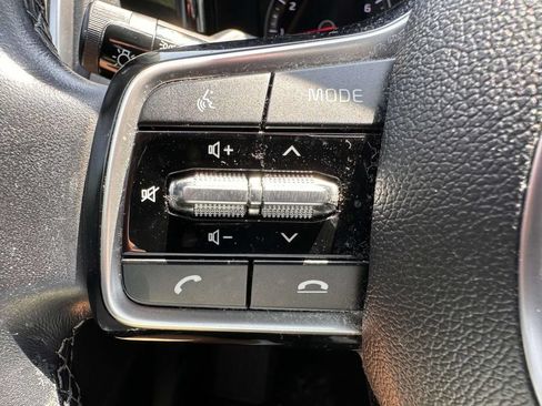 Used 2022 Kia Sorento S w/ Panoramic Sunroof Package AWD/4WD image 18