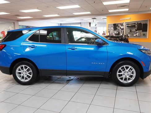 Used 2024 Chevrolet Equinox LT w/ LPO, Floor Liner Package FWD image 14