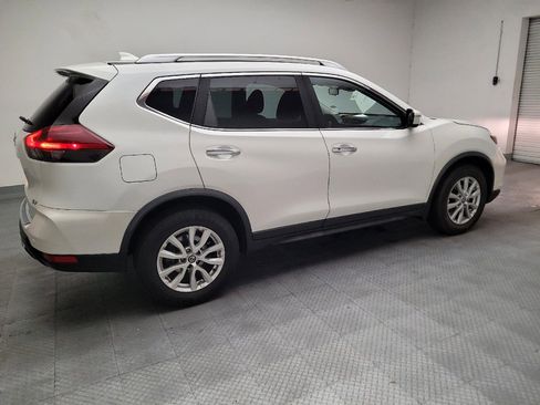 Used 2020 Nissan Rogue SV FWD image 10