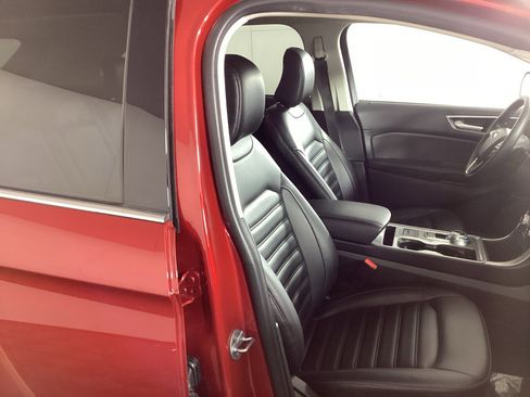 Used 2024 Ford Edge SEL w/ Convenience Package AWD/4WD image 8