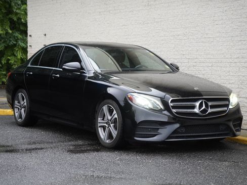 Used 2020 Mercedes-Benz E 350 Sedan image 10