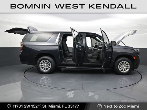 Used 2023 Chevrolet Suburban LS image 29
