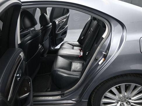 Used 2017 Lexus LS 460 AWD w/ Comfort Package image 32
