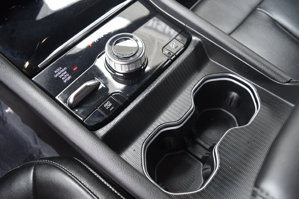 Used 2024 Jeep Grand Cherokee Limited 4xe AWD/4WD image 18