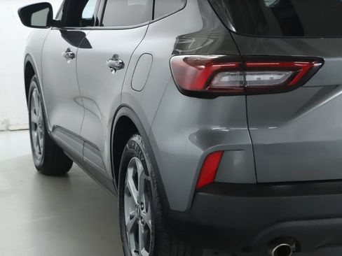 Used 2025 Ford Escape ST-Line FWD image 40