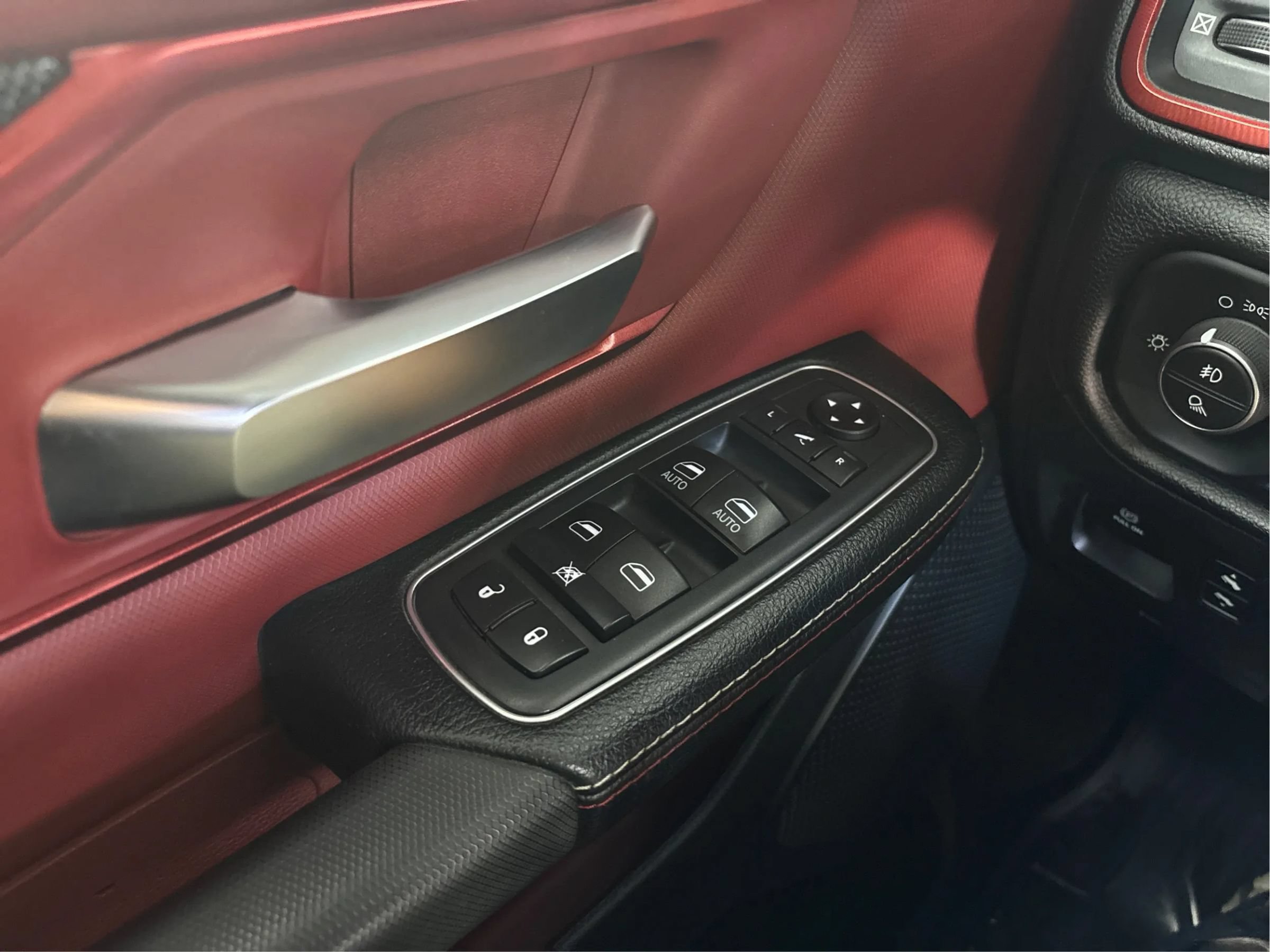 Used 2019 RAM 1500 Rebel w/ Rebel Level 2 Equipment Group AWD/4WD image 39