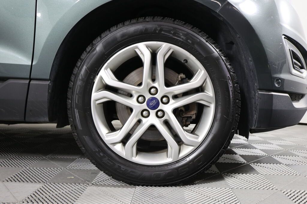 Used 2015 Ford Edge Titanium w/ Equipment Group 302A AWD/4WD image 6