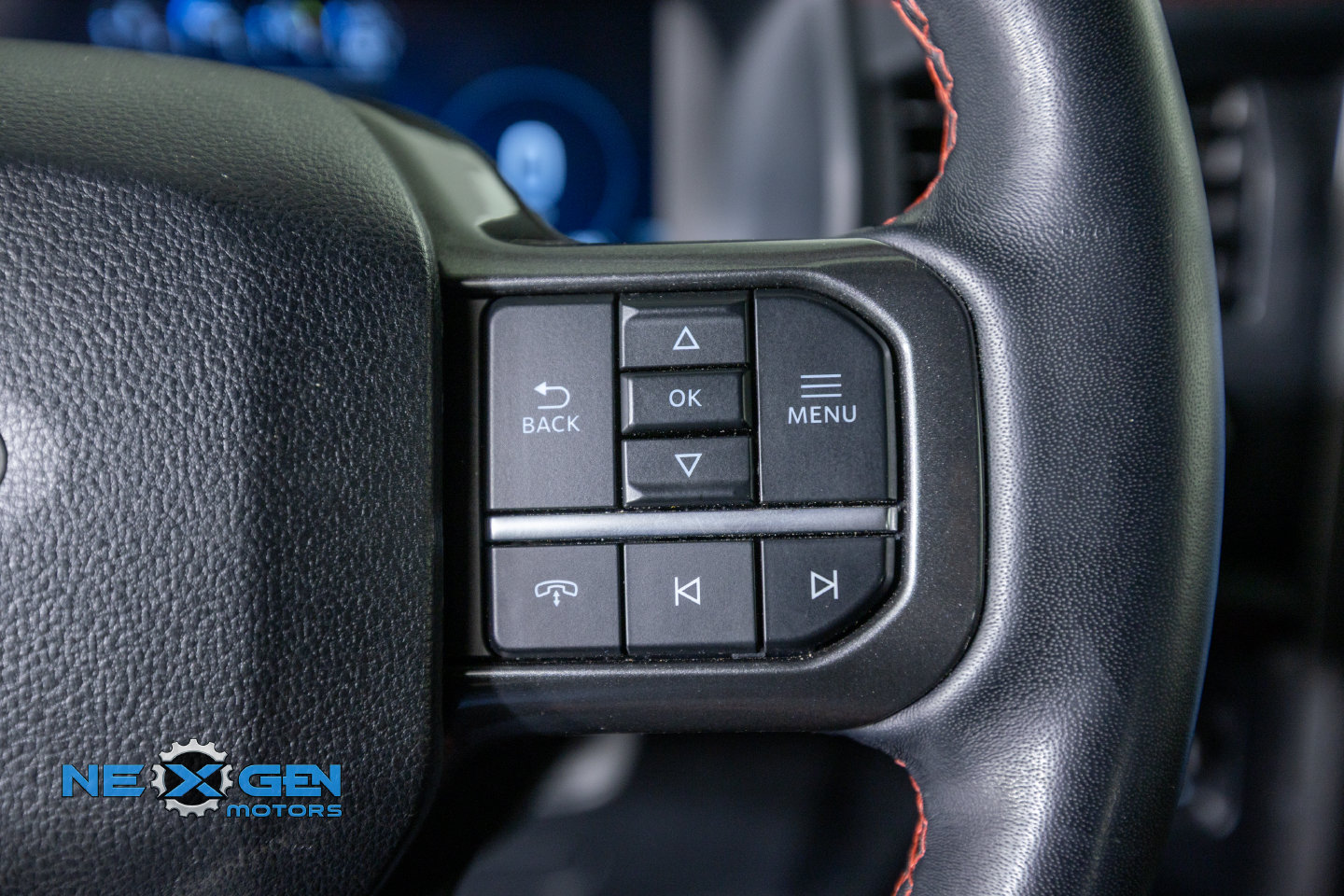 Used 2024 Ford Expedition Limited AWD/4WD image 16