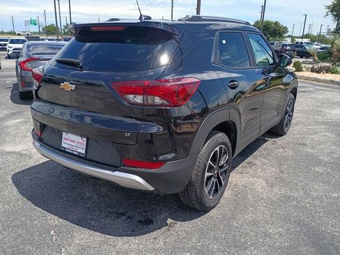 Used 2025 Chevrolet TrailBlazer LT AWD/4WD image 6