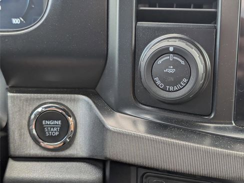 Used 2024 Ford F250 Platinum w/ FX4 Off-Road Package AWD/4WD image 21