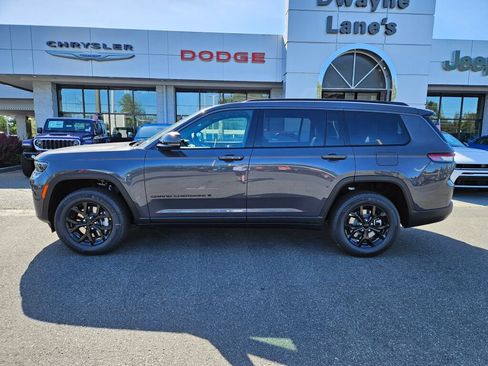 New 2026 Jeep Grand Cherokee L 4WD image 2