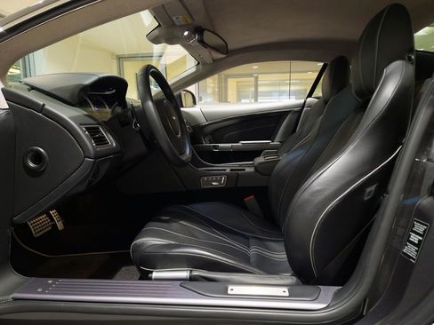 Used 2015 Aston Martin DB9 Coupe image 10