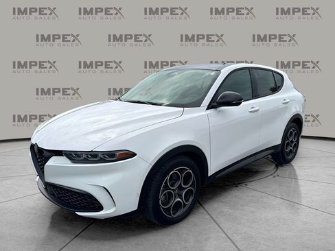 Used 2025 Alfa Romeo Tonale w/ Active Assist Package AWD/4WD image 1