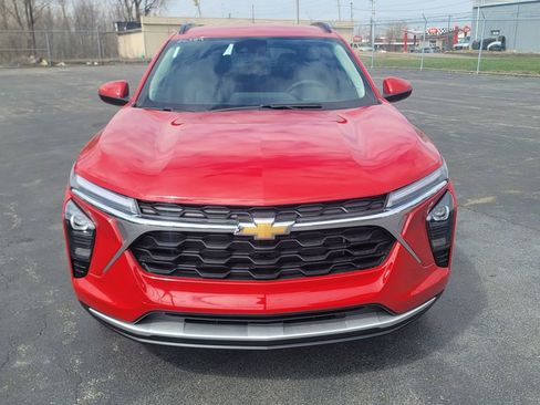 New 2026 Chevrolet Trax LT w/ Driver Confidence Package FWD image 4