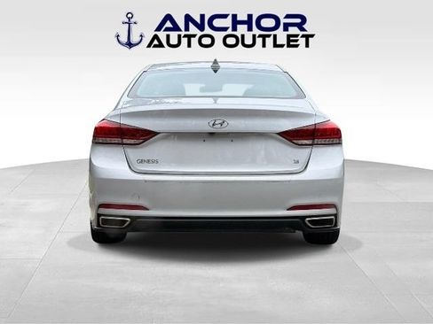 Used 2015 Hyundai Genesis 3.8 RWD image 7