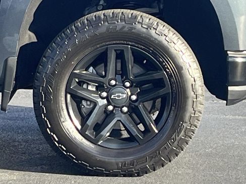 Used 2020 Chevrolet Silverado 1500 Custom Trail Boss w/ Custom Convenience Package image 31