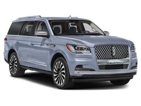 Certified 2022 Lincoln Navigator Black Label image 5