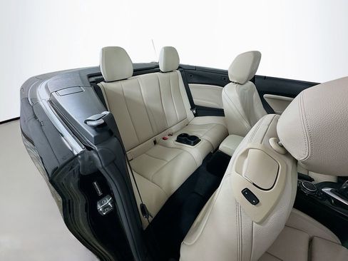 Used 2015 BMW 228i xDrive Convertible image 32