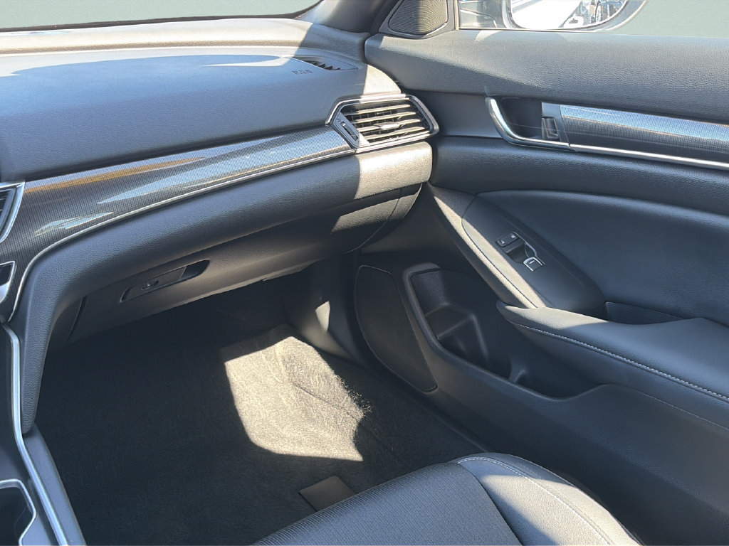 Used 2022 Honda Accord Sport image 14