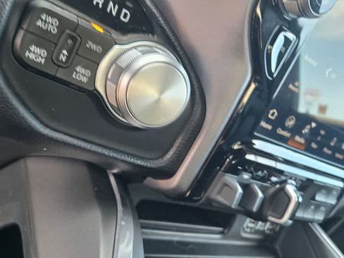 Used 2023 RAM 1500 Laramie AWD/4WD image 14