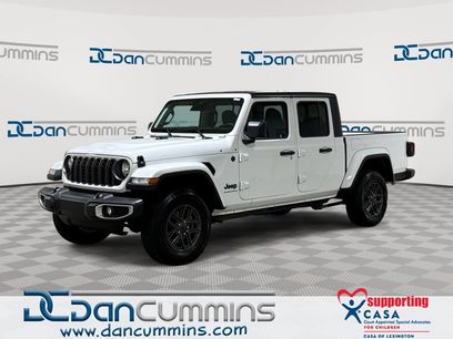 New 2026 Jeep Gladiator Sport