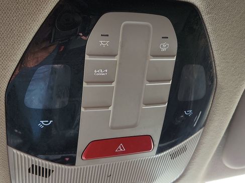 Used 2025 Kia K4 FWD image 20
