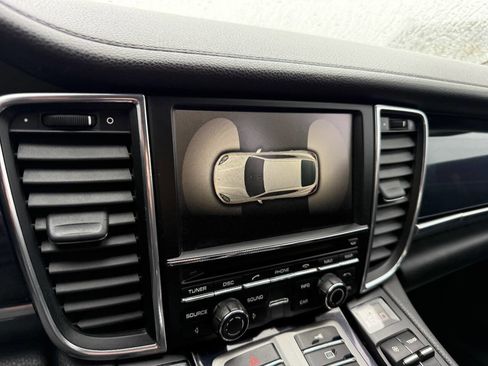 Used 2012 Porsche Panamera RWD image 18