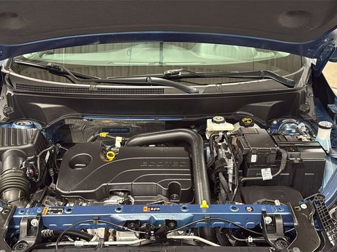 Used 2024 GMC Terrain SLE w/ Driver Convenience Package image 25