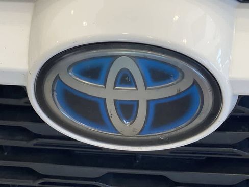 Used 2019 Toyota RAV4 XLE w/ Convenience Package AWD/4WD image 10