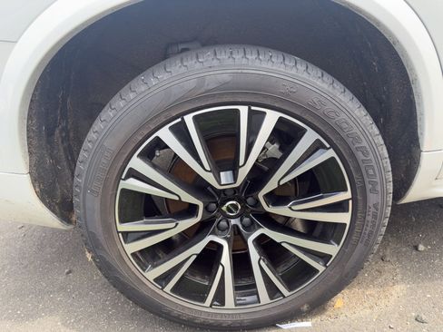 Certified 2023 Volvo XC90 T8 Plus w/ Protection Package image 17