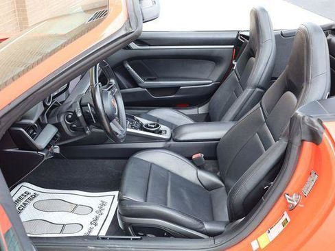 Used 2021 Porsche 911 Carrera w/ Premium Package RWD image 27