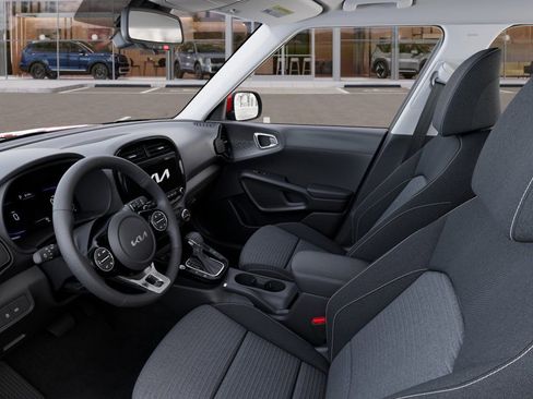 New 2025 Kia Soul EX FWD image 17
