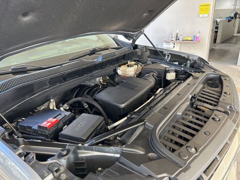 Used 2020 Chevrolet Silverado 1500 LT image 10