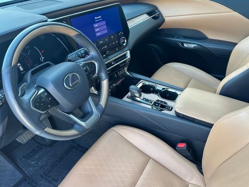 Used 2024 Lexus RX 350 Premium Plus w/ Convenience Package image 9