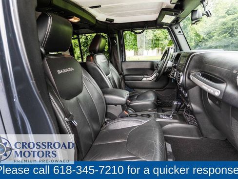 Used 2016 Jeep Wrangler Unlimited Sahara w/ Connectivity Group AWD/4WD image 24