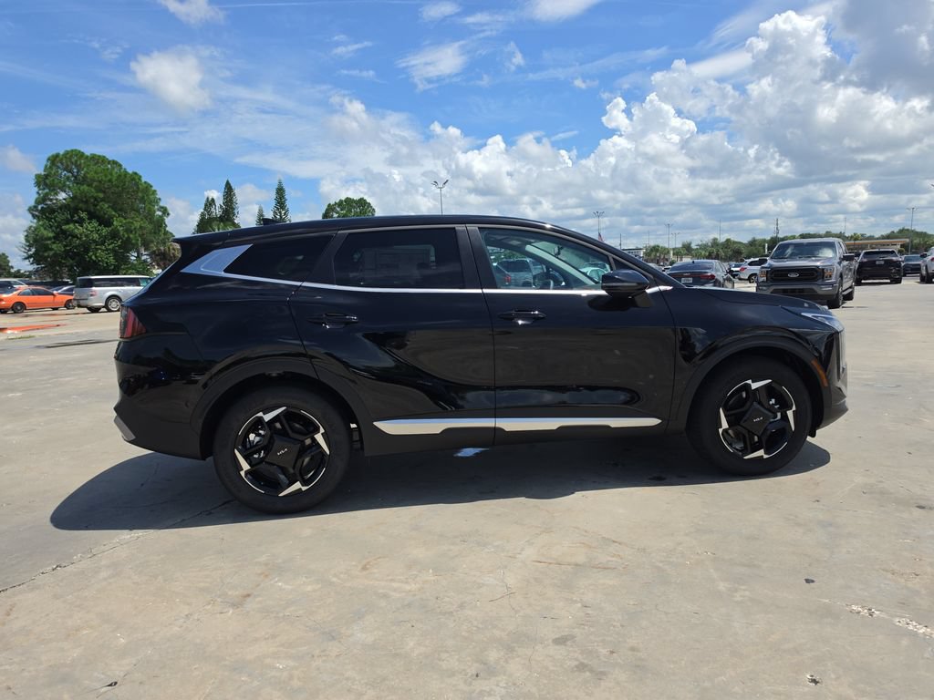 New 2027 Kia Sportage EX FWD image 9