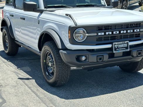 New 2026 Ford Bronco Big Bend w/ Black Diamond Package AWD/4WD image 14