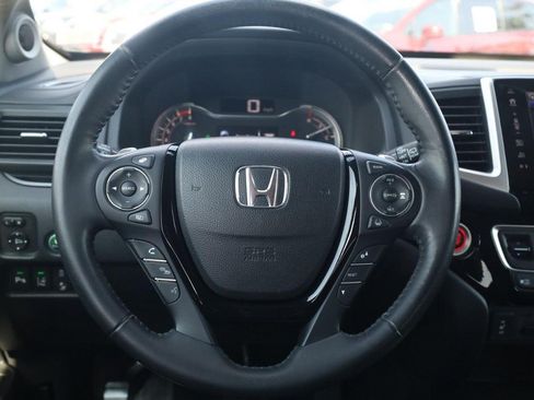 Used 2018 Honda Pilot Touring image 8