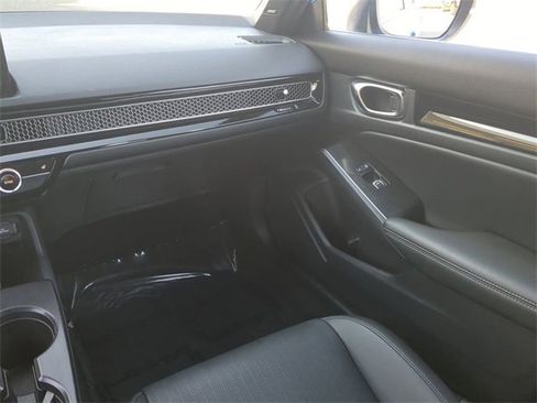 Used 2022 Honda Civic Sport Touring image 16