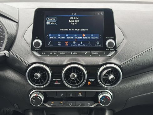 Used 2025 Nissan Sentra SV FWD image 16