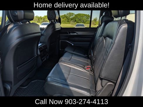 Used 2024 Jeep Wagoneer L Series II w/ Flexible Seating Group image 28