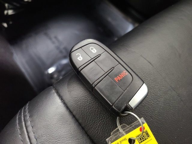 Used 2019 Dodge Durango SXT AWD/4WD image 33