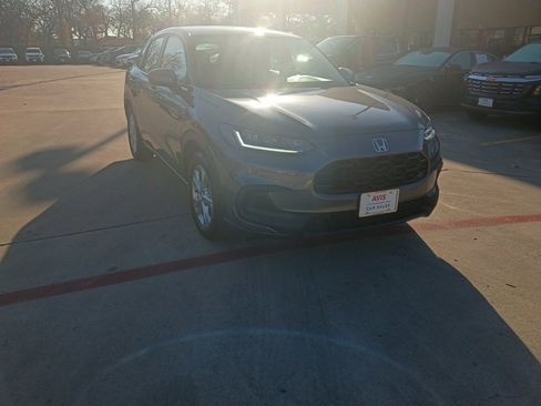 Used 2025 Honda HR-V LX image 6